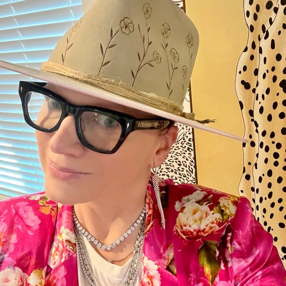 About Me - Picture 14 of 16